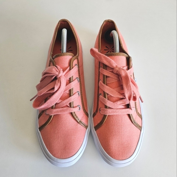 Isaac Mizrahi Women's Peach Canvas Low Top Sneakers Size 11 - Picture 2 of 10